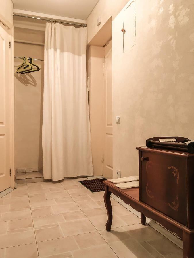 Sunflower Apartment Near Kiev Airport & Railway Station & Center City! Esterno foto